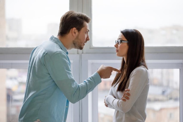 Sự hào phóng bị lợi dụng